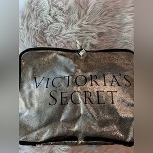 Victoria Secret Duffle Bag